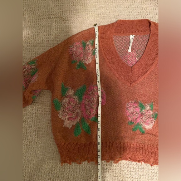 Anthropologie Flower Sweater Size Small - Picture 9 of 10